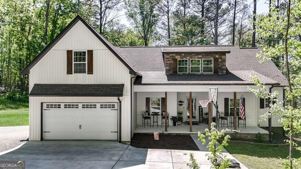 366 Orchard Way, Calhoun