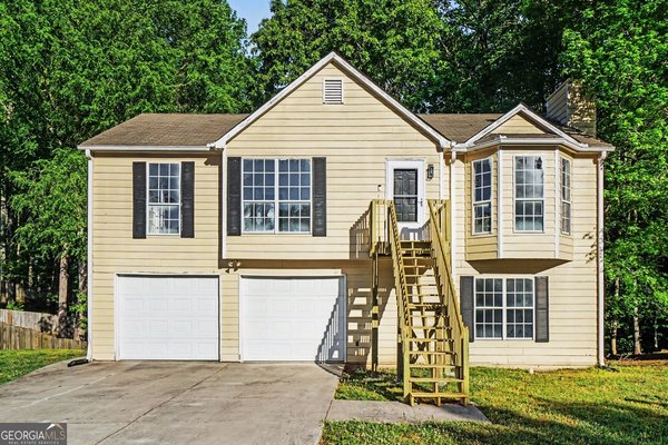 6334 Hillview Lane, Douglasville