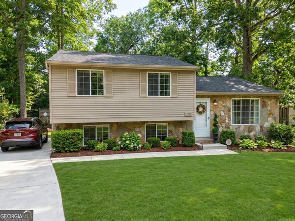 5172 Scarbrough Trail Stone Mountain