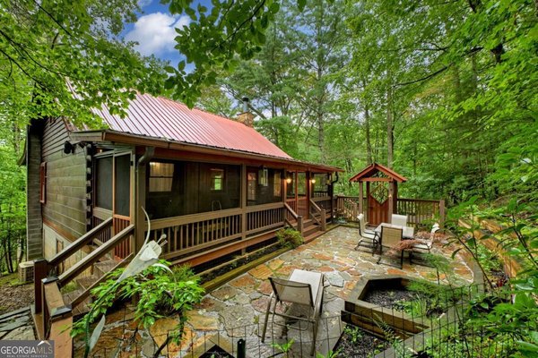 430 Chestnut Ridge, Blue Ridge