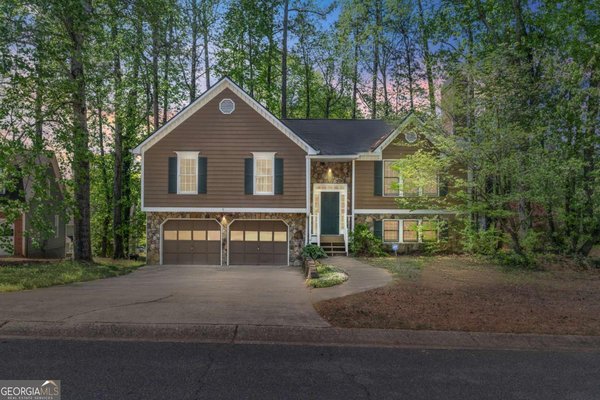 3311 Hillside Drive, Powder Springs