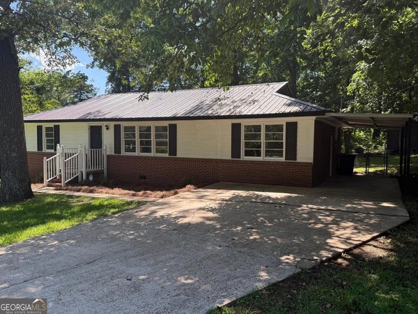 105 Dogwood Drive, Lagrange