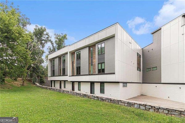 2424 Memorial Drive Atlanta