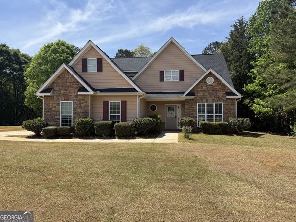 429 Jasmine Circle, Lagrange