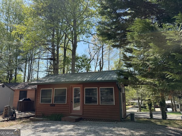 111 Maple Wood Lane, Cleveland