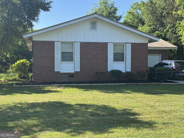 1032 Elberta Road Warner Robins