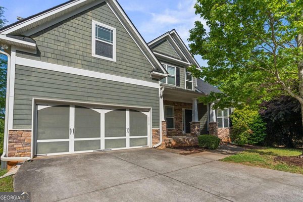 135 Lar Court, Athens