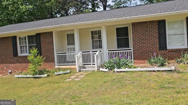 999 Chestnut Oak Court Lawrenceville