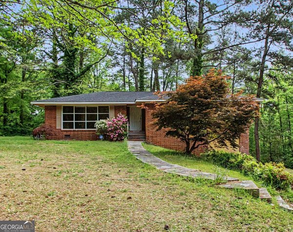 6263 Dodgen Road, Mableton