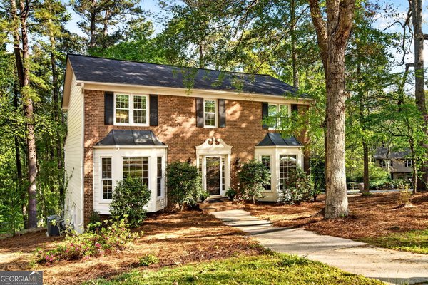 1523 Brookcliff Circle Marietta