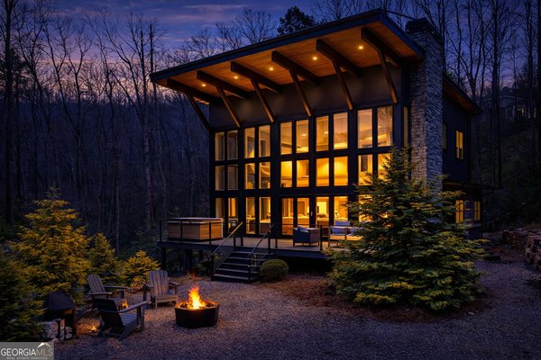 205 Turtle Cove, Clayton