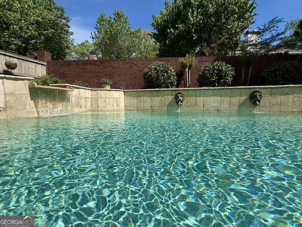 346 Declaire Way Marietta