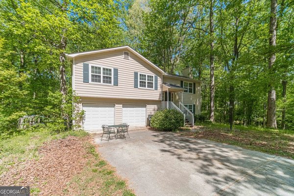 2195 Azalea Drive, Loganville