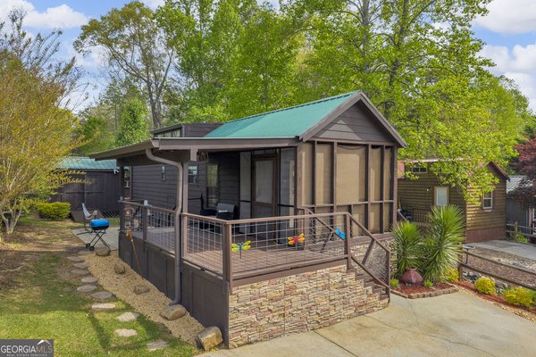 205 Stag Leap Drive, Cleveland