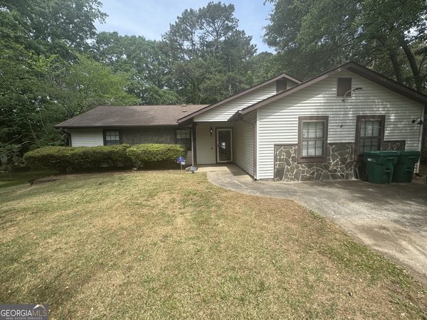 9323 Forest Knoll Drive Jonesboro