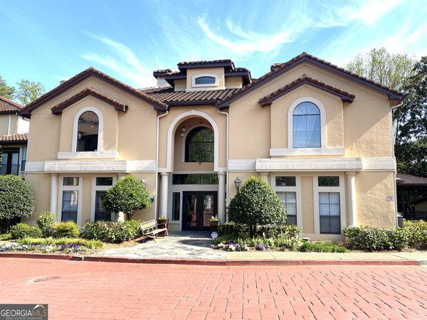 3777 Peachtree Road, Atlanta