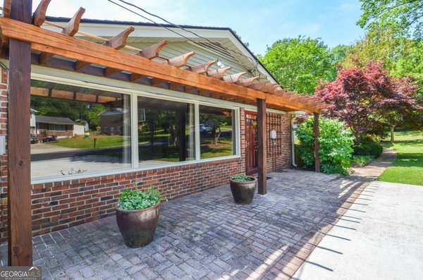 5586 Crestwood Drive Stone Mountain