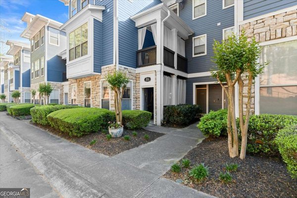 1575 Ridenour Parkway Kennesaw