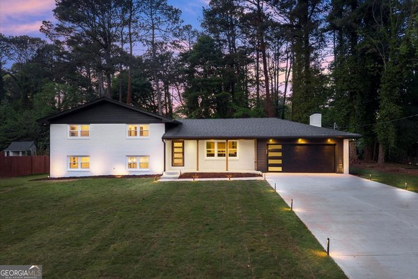 61 Suburban Drive, Kennesaw