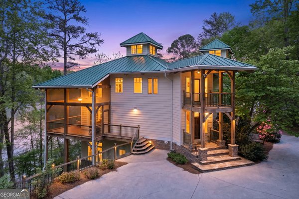 8990 Fields Way, Gainesville