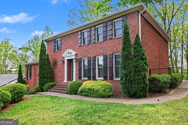 205 Marsh Glen Point Atlanta