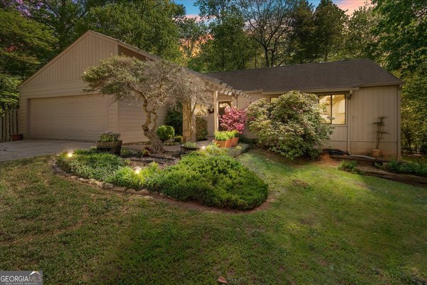 4962 Cherrydale Drive, Douglasville