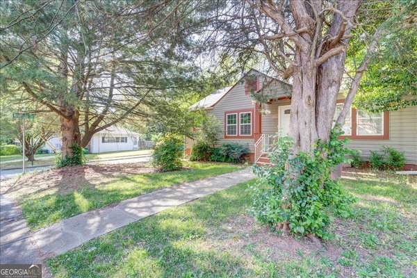 466 Lake Drive, Hapeville