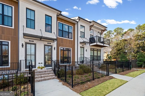 223 Downing Drive, Alpharetta