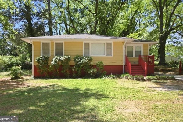 2421 Spring Garden Drive, Atlanta