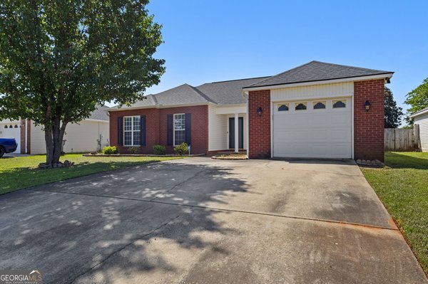 333 Tyson Glen Drive, Warner Robins