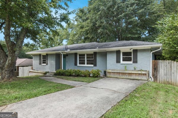 2871 Belleau Lane, Atlanta