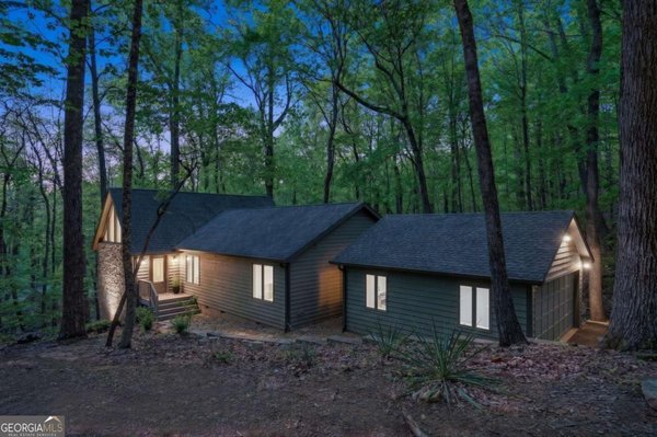 225 Windflower Drive, Big Canoe