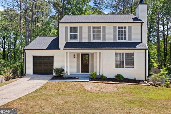898 Trace Circle, Marietta