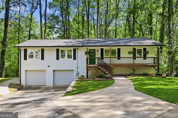 306 Jason Court Woodstock