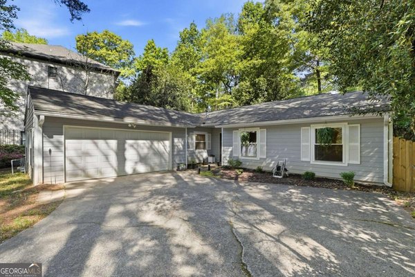 2645 Indian Lake Drive Marietta