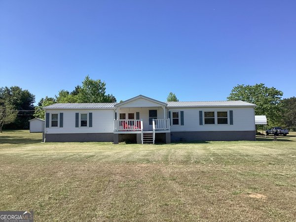 935 Cannafax Road, Barnesville