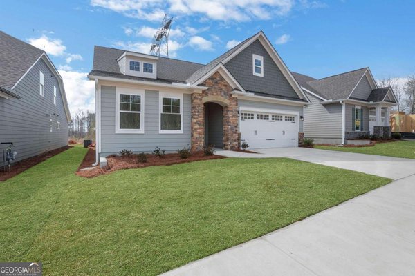 325 Conifer Lane, Ball Ground