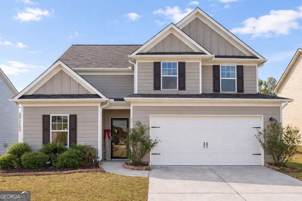 735 Walnut Creek Circle, Pendergrass