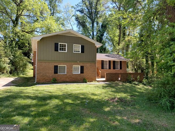 2686 Shadowbrook Drive, Decatur