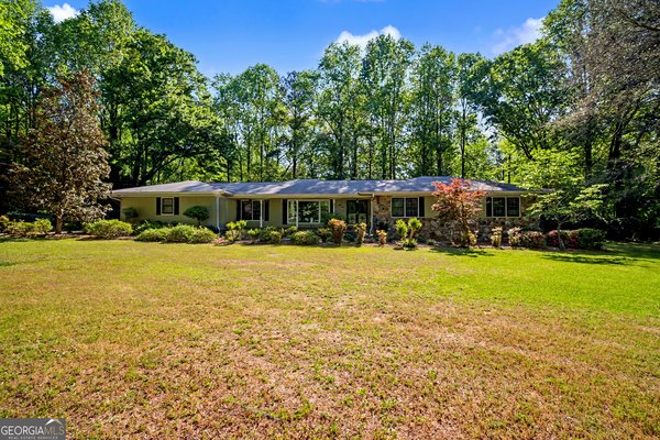 490 Hawthorne Drive, Fayetteville