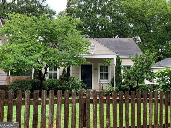 837 Lake Drive, Decatur