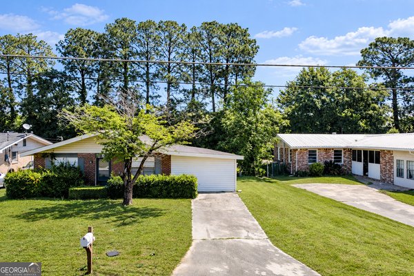 107 Chris Drive Warner Robins