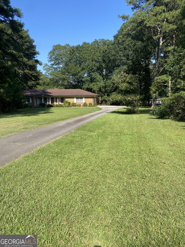 563 Highway 279, Fayetteville