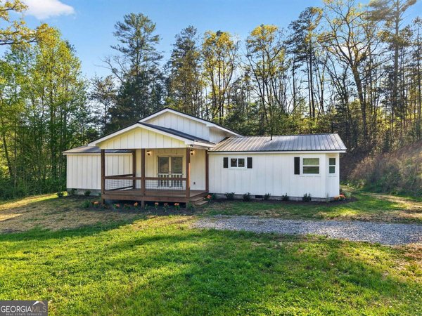 156 Dover Chapel Road, Ellijay