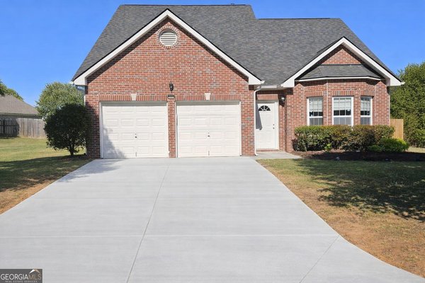 Picture of Neighborhood RIVERBROOKE in Suwanee, GA