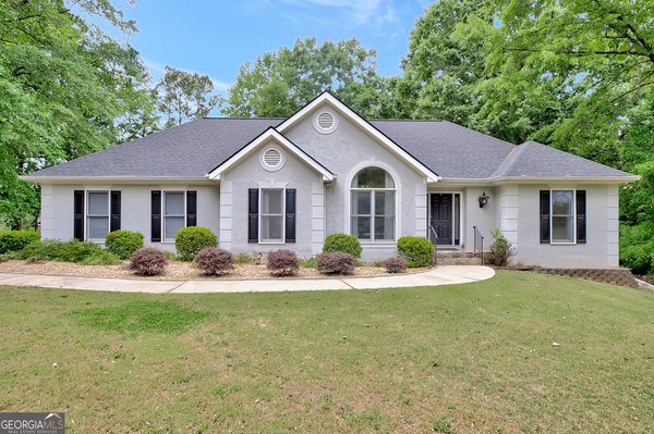 37 Inland Circle Newnan