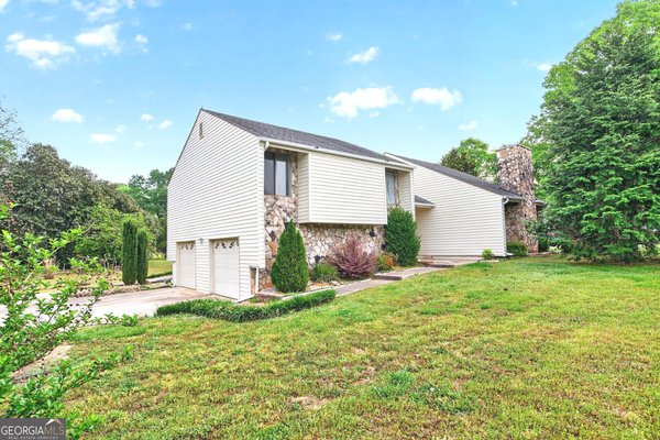 125 Woodstream Point Fayetteville