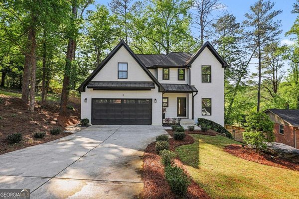 855 Fleetwood Circle, Atlanta
