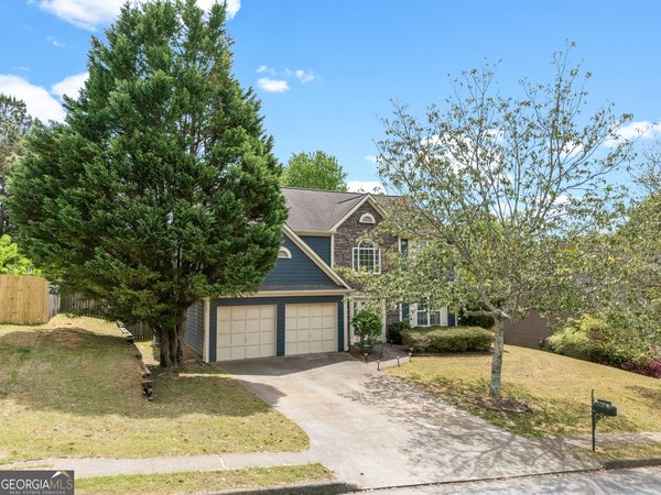 542 Staghorn Lane, Suwanee