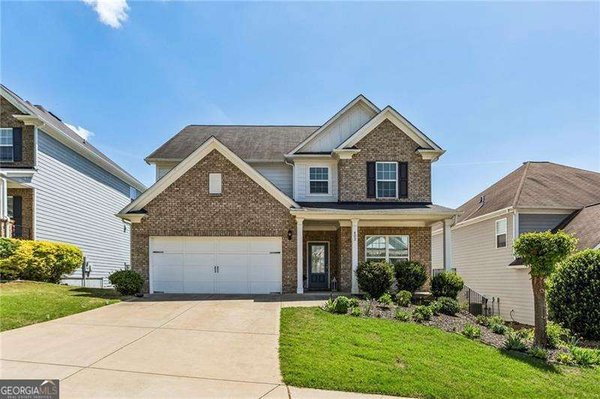 402 Timberleaf Road, Canton